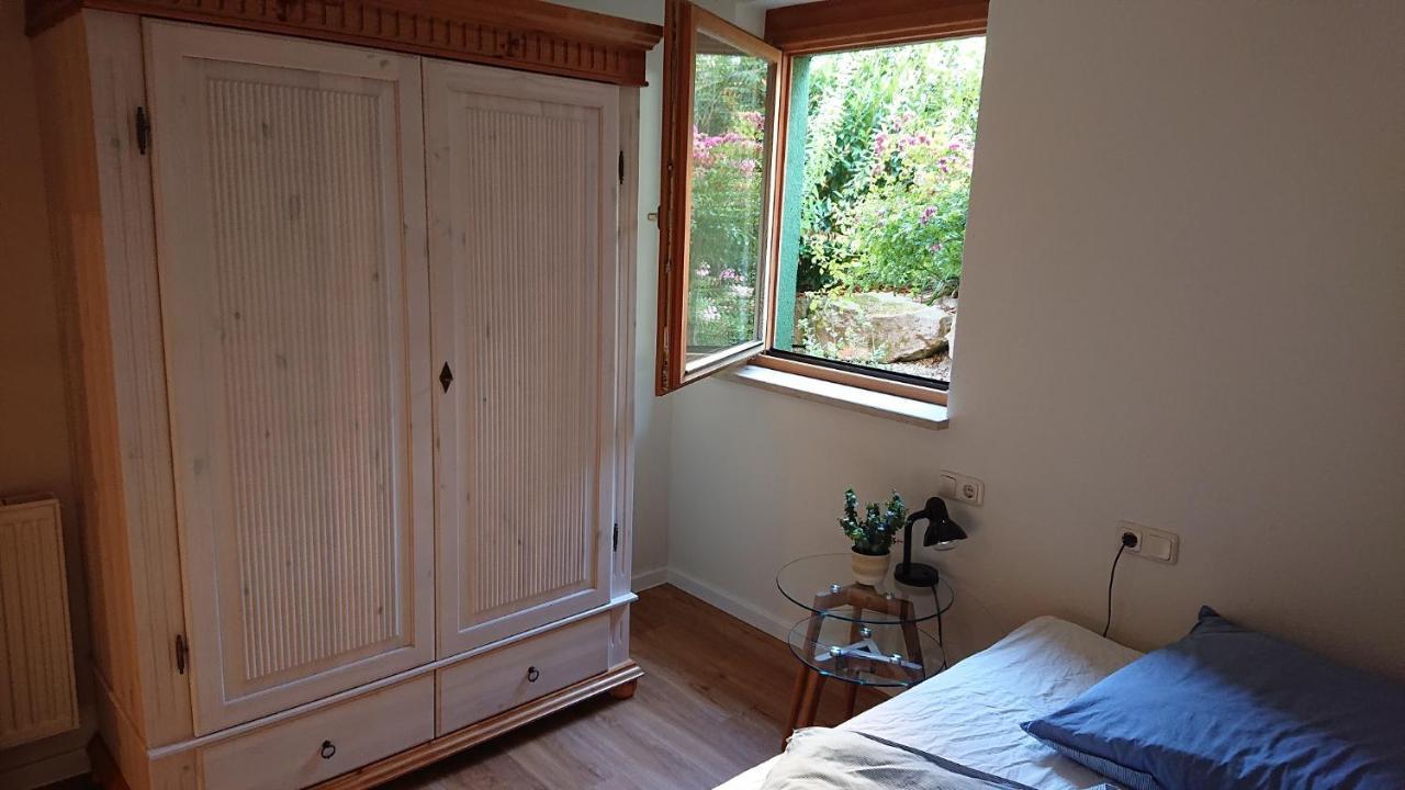 Gemuetliche Ferienwohnung Am Ortsrand Kreuzwertheim Esterno foto